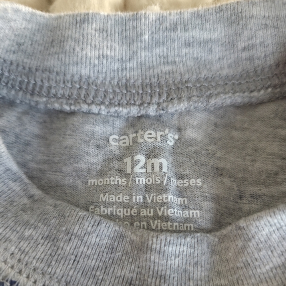 2 Carters Rompers - Picture 4 of 10